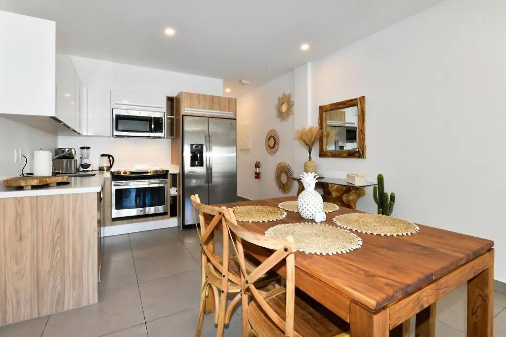 2Bd 2Bath Apt - 5 Star Ocean View, Pool, Gym Oranjestad